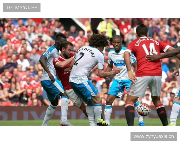 曼联复兴叙事面临考验,近期表现波动对赛季走势形成制约 曼联复兴叙事面临考验,近期表现波动对赛季走势形成制约