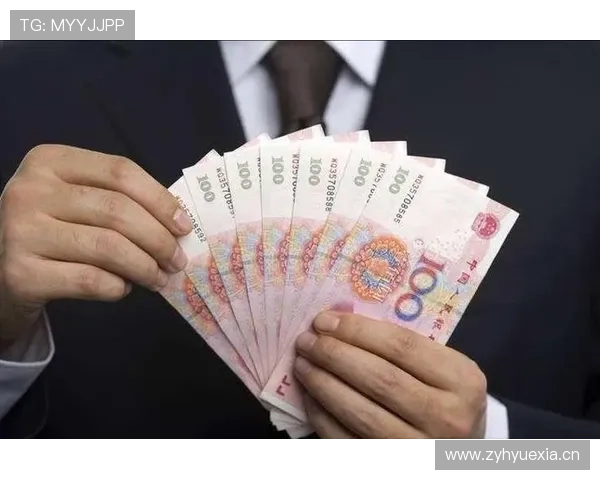 费钰婷随手一晒的包，让我怀疑我拿错了工资单